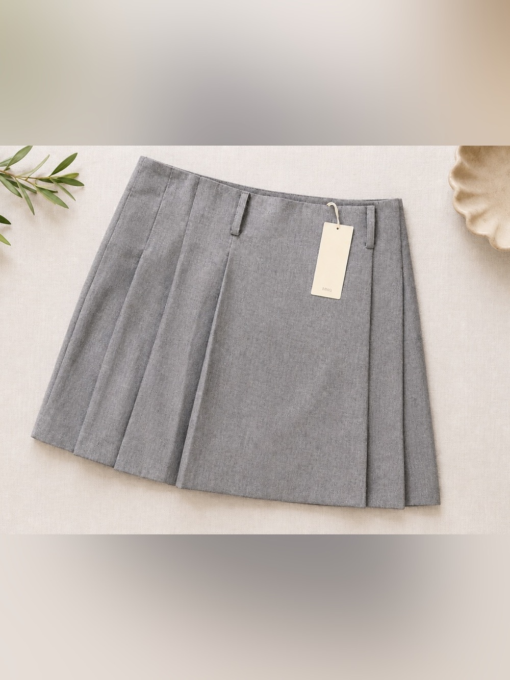 Mango MNG Pleated Mini Skirt Gray Taupe Size 10 NWT Preppy Grunge